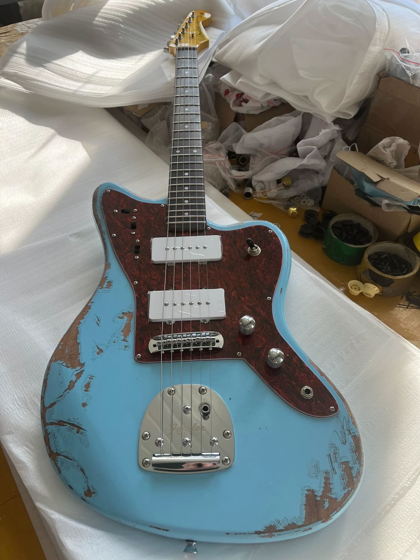 Custom Fender Jaguar Style Relic Electric Guitar Rosewood Fingerboard Maple Neck Accept Guitar OEM