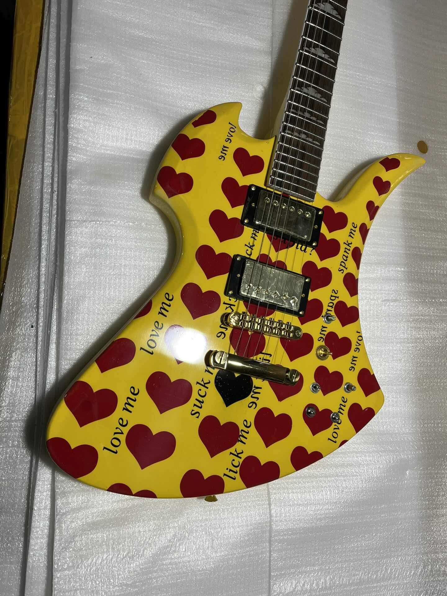 Custom Burny Mockingbird Fernandes Style MG-145S HY Hide X Electric Guitar Yellow Heart with Sustainer