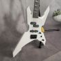 Custom 4 Strings Warrior Special Body Electric Bass with Basswood Body Maple Neck 